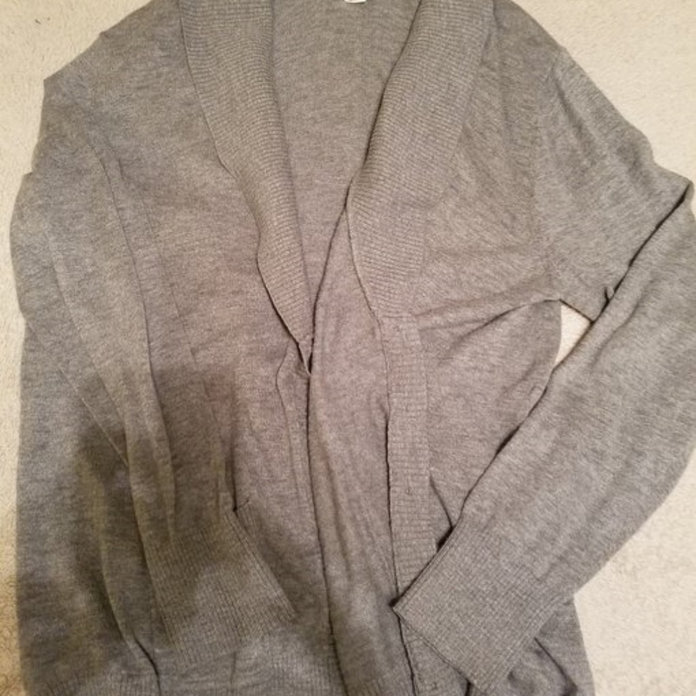 ⭐Mossimo  Cardigan Sweater Grey
